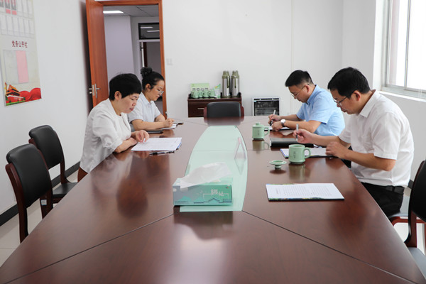 上虞区区委副书记、政法委书记许建超调研产权交易公司